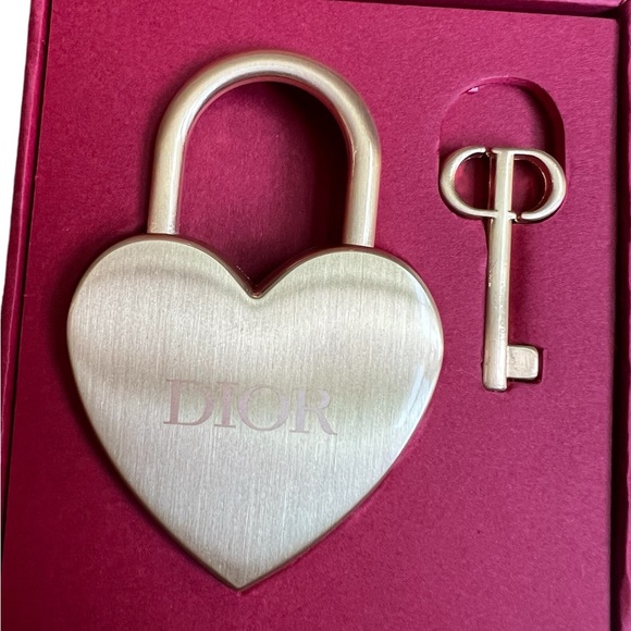 DIOR Lock & Key - Picture 4 of 5